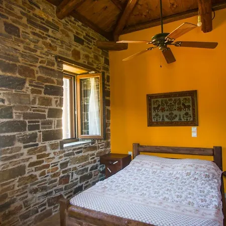 Апартаменты Iris' Traditional Stone House