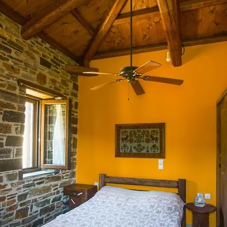 Iris' Traditional Stone House *