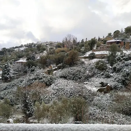 Apartamento Iris' Traditional Stone House *